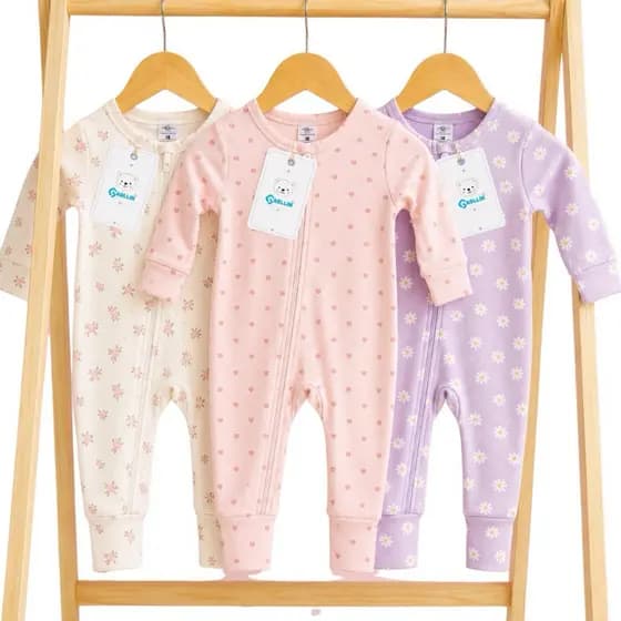 Kit 3 Macacões Bebê Infantil 100% Algodão para Menina Macacão com Zíper Vira Pé