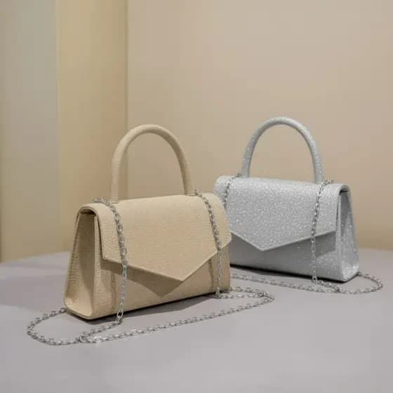 Bolsa de Mão Festa Clutch Estruturada com Alça Curta e Fecho Envelope Brilho Prata e Dourado