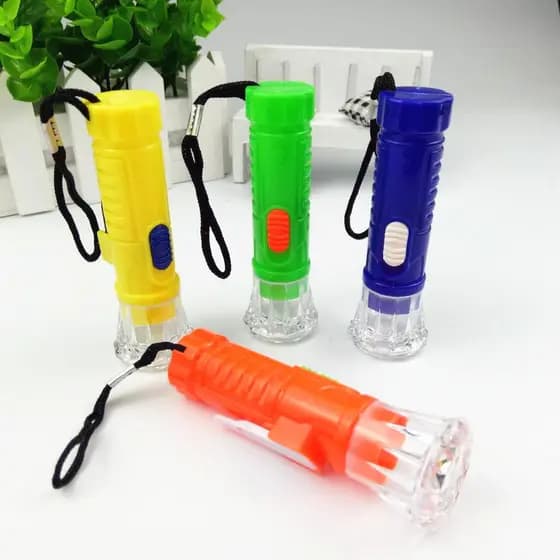 Mini Lanterna Com Bateria Inclusa Brinquedos Infantis,Lanterninha,Lanterna Pequena