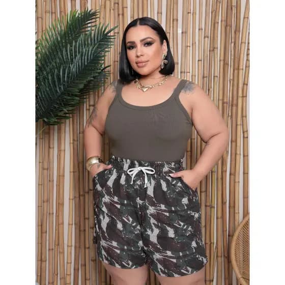 Short Feminino Plus Size Soltinho | Conforto Premium com Estilo Camuflado Sortido