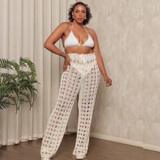 Calça Saida De Praia Plus Size Crochê Tricot Feminina Moda Blogueira Detalhes Com Furos