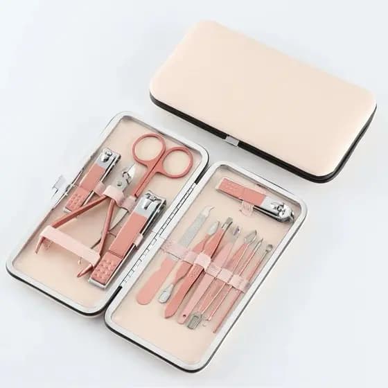 Kit manicure unissex. Kit higiene das unhas. Salão de beleza. Alicate, tesoura, Pinça, Cortador.