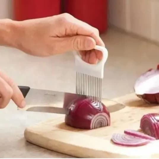Garfo Fatiador de Alimentos com Protetor | Cortador de Cebola, Tomate, Ovos e Legumes - D4 - F25 - G4 - G5