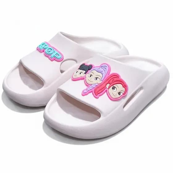 Chinelo Nuvem Infantil de Menina Leve e Confortável Antiderrapante Slide de Criança K-Pop Moda Verão