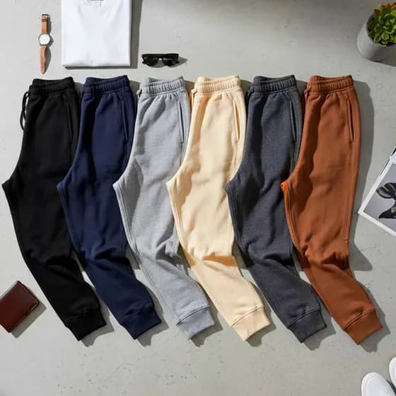 Kit de 2, 3 ou 4 Calças Jogger Moletom Masculina P ao GG Confortável Estilosa Toque Macio Dia a Dia Academia Lazer