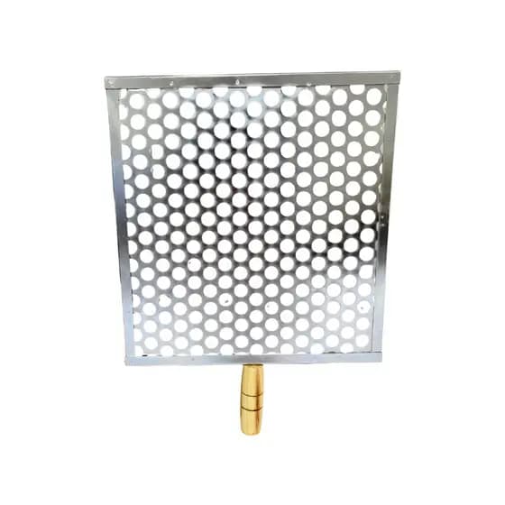 Grelha Compacta Em Aço Tela Moeda 34x32 Com Cabo Madeira Para Churrasco