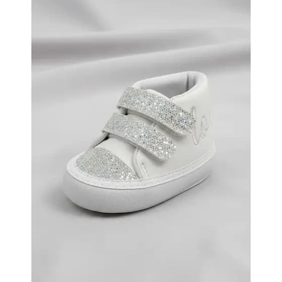 Sapatinho de Bebê Menina Lindo e Confortável Com Bordado Love e Detalhe Glitter