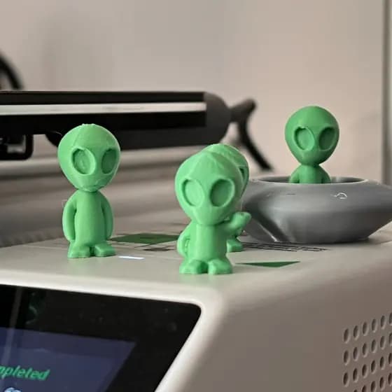 Kit Mini Alienígenas Decorativos para Setup Gamer | Miniaturas Geek em 3D