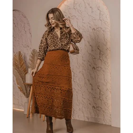Saia Longa Tricot Rendada Forrada Ponto Crochê Feminina Moda Inverno Verão Charmilly Tricot