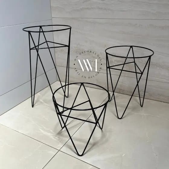 Kit Suporte Para Vasos de Plantas Decoração Jardim Casa Tripés 3 Tamanhos Alturas Diferentes Suporte Ferro