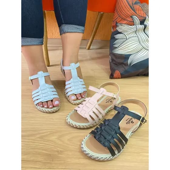 Sandália Feminina com Fivela Rasteirinha de Tiras Lancamento