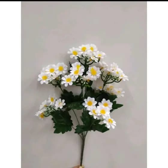 1 Buque de Margarida Artificial c/35 Florzinha p/Decoração