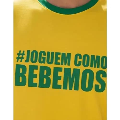 Camiseta Personalizada Da Copa Do Mundo Jogue Como Bebemos