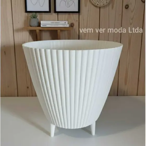 Vaso para Planta Canelado Moderno com Pezinhos Design Moderno 28x26x18