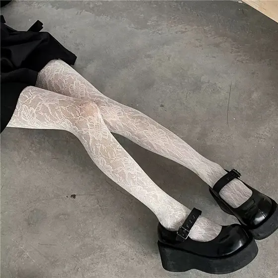 Meias Arrastão De Renda – Meia-Calça Transparente Floral Com Design Oco (Preto/Branco)