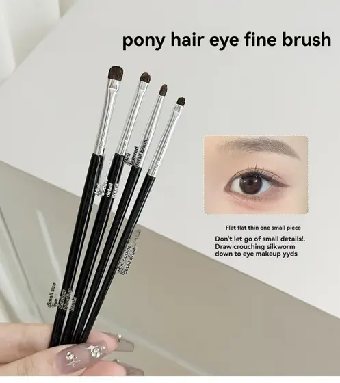 Conjunto de 4 Pincéis Precisos para Detalhes - Mini Pincéis para Olhos, Lábios, Linhas e Manchas para Maquiagem