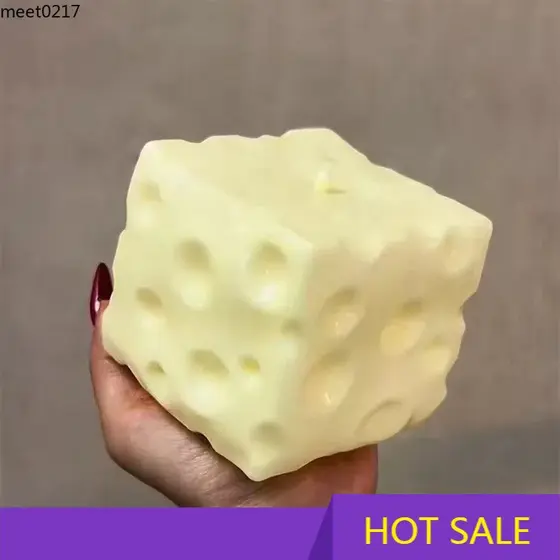 Mais Novos Brinquedos Moles De Queijo , Bolas Sensoriais De Alívio De Estresse De Recuperação Lenta Para Crianças Natal