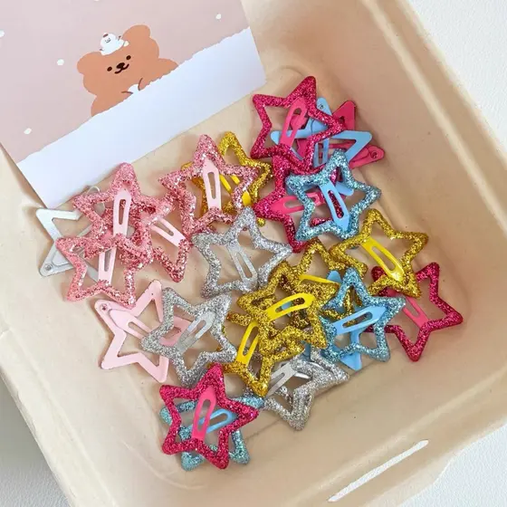 Kit 6/12/18/24 Clips de Cabelo Estrela com Glitter - Sortidos