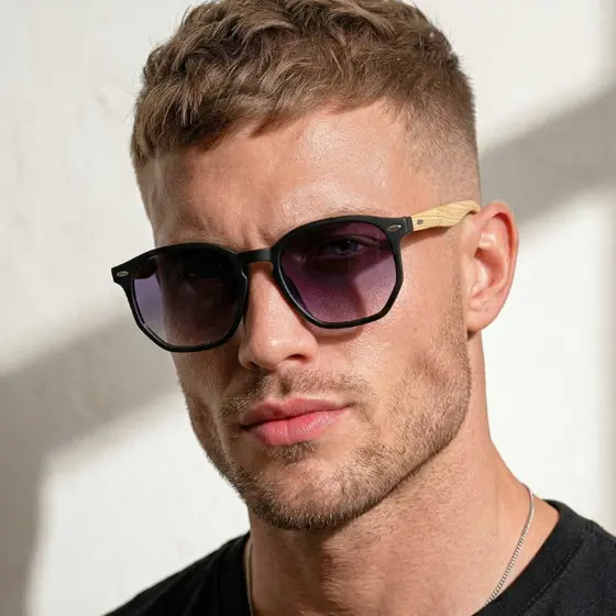 Óculos de Sol Tulum 2.0 Preto Degradê Hexagonal Hastes em Madeira Verão uv400 Feminino Masculino