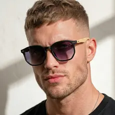 Óculos de Sol Tulum 2.0 Preto Degradê Hexagonal Hastes em Madeira Verão uv400 Feminino Masculino