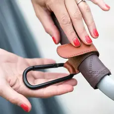 Gancho Ajustável couro PU para Carrinho de Bebê Bolsas de Fraldas Organizador de Carrinho de Viagem mosquetão