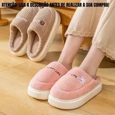 Pantufa Feminina de Pelúcia com Solado Antiderrapante – Leve, Macio, Conforto e Estilo em Casa