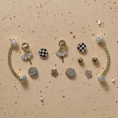 Kit  Pingente Bottons Pins Femininos para Babuche Decoração Calçados Strass Luxo