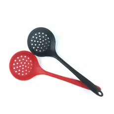 Escumadeira de Silicone Resistente a Altas Temperaturas / Utensílio de Cozinha