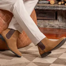 Bota Chelsea Masculina em Couro Camurça Argentina Clássica Atemporal Elegante Fina