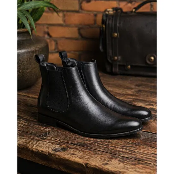 Bota Chelsea Masculina Em Couro Nobre Elegante Clássica Atemporal Cano Baixo