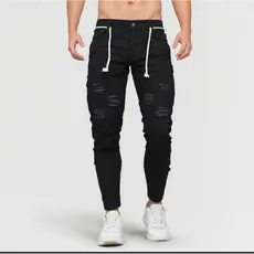 Calca preta rasgada estilo jogador com lycra skinny