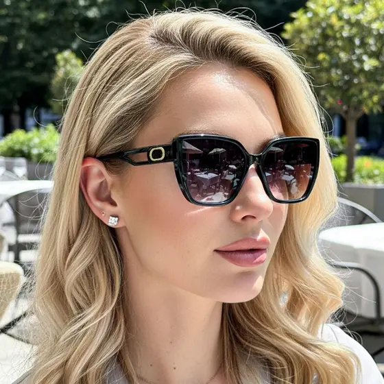 Oculos Feminino Gatinho Ilook Estilo Moderno Hastes Vazadas Detalhe Dourado Lente UV400