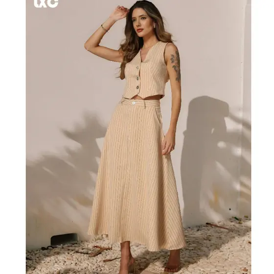 Conjunto Alfaiataria Colete e Saia Listrada Risca de Giz Casual Elegante Social Cintura Alta