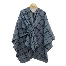 Poncho quentinho, macio com detalhes em xadrez
