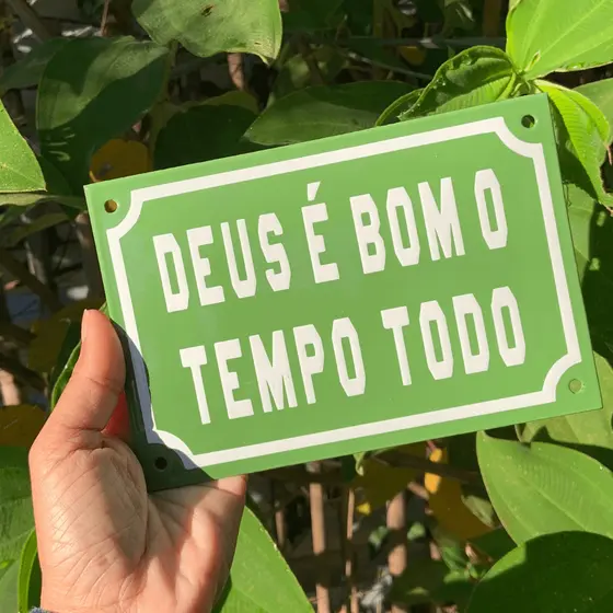 Placa Decorativa Esmaltada - Deus é bom - Casa Toco