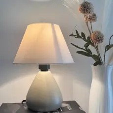 Abajur Cerâmica Porcelana Bivolt com Cúpula Ideal para Quarto Sala Escritório