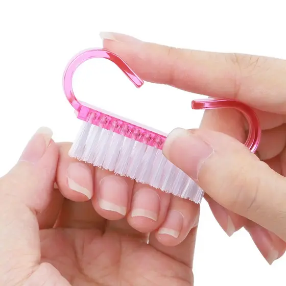 10 Escovinhas de Unhas de Plástico com cerdas de NYLON e cabo anatômico deslizante