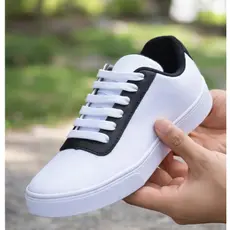 Tênis Casual Branco & Preto   Estilo, conforto e versatilidade para o dia a dia.