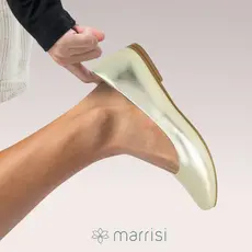 Sapatilha Feminina Bico Fino Ouro Confortável Estilo Metalizada Dourada Casual Moda Festa Elegante