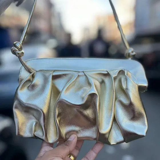 Bolsa Nuvem Clutch Com Alça De Ombro Estilo Enrugado
