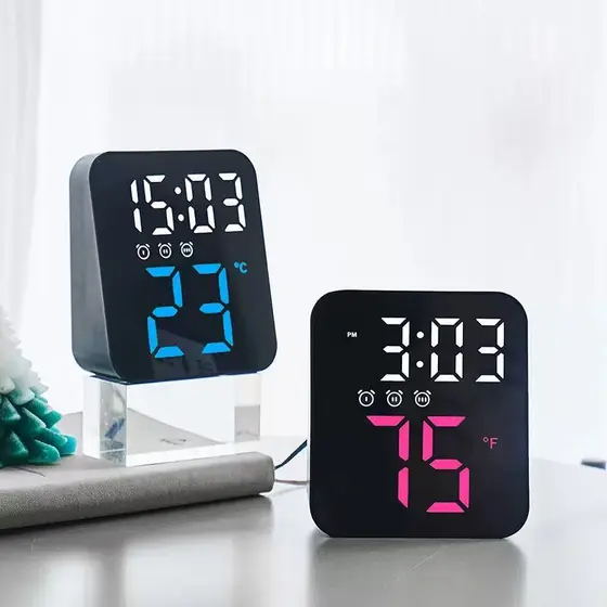 Relógio Digital Led Temperatura Alarmes Usb Mesa E Parede