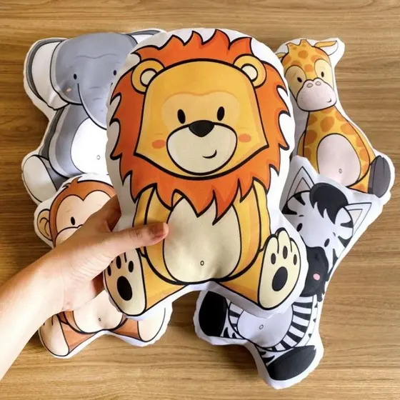 Almofada contornada, recortada, personalizada, naninha, presente, escolha sua arte. Mede aprox. 30 ou 40 cm