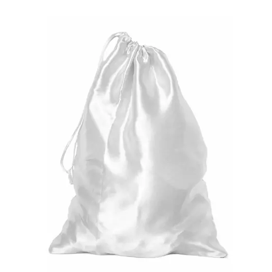 Sacola de cetim lisa para presente.