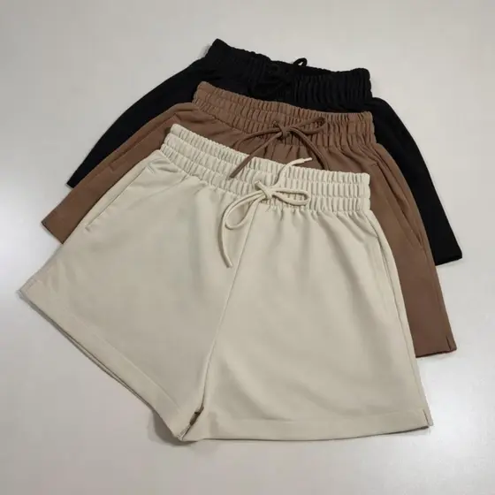 Kit 3 peças  Short Feminino Moletinho Elástico na Cintura De Algodão Com Bolso Laterais
