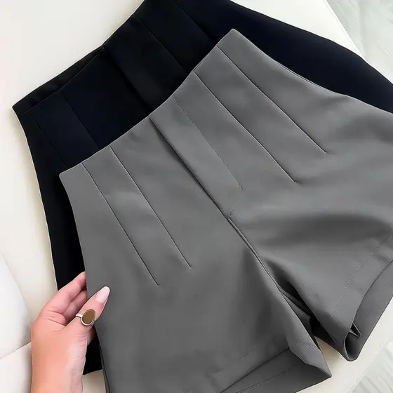 Short Social Feminino Alfaiataria Elegante, Moderno e Versátil com ziper lateral
