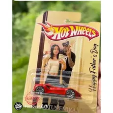 Hot Wheels Personalizado com Foto do Casal + Carrinho Real