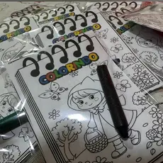 10 Mini Lembrancinha de Colorir com TEMA VARIADO E SORTIDOS