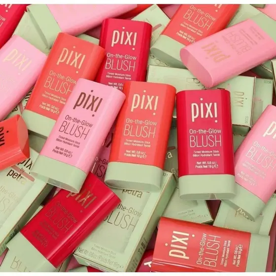Pixi On The Glow Blush Stick 19g – Bastão Facial Hidratante com Efeito Glow e Fácil Aplicação