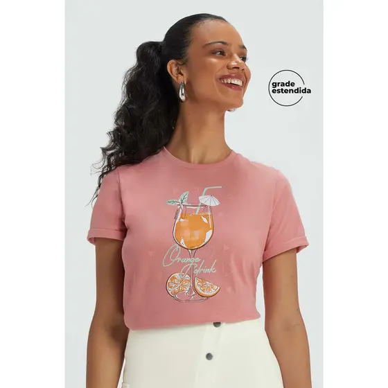 T-Shirt Feminina Drinks Regular Marialícia Rosa