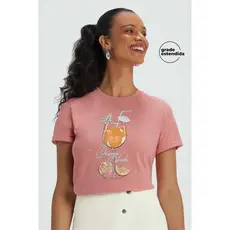 T-Shirt Feminina Drinks Regular Marialícia Rosa